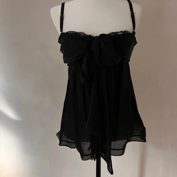 NWT D&G SILKY BOW TOP - Picture 2 of 14